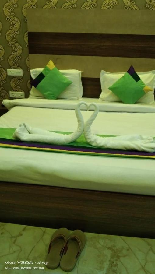 Hotel Diamond Leaf จัณฑีครห์ ห้อง รูปภาพ