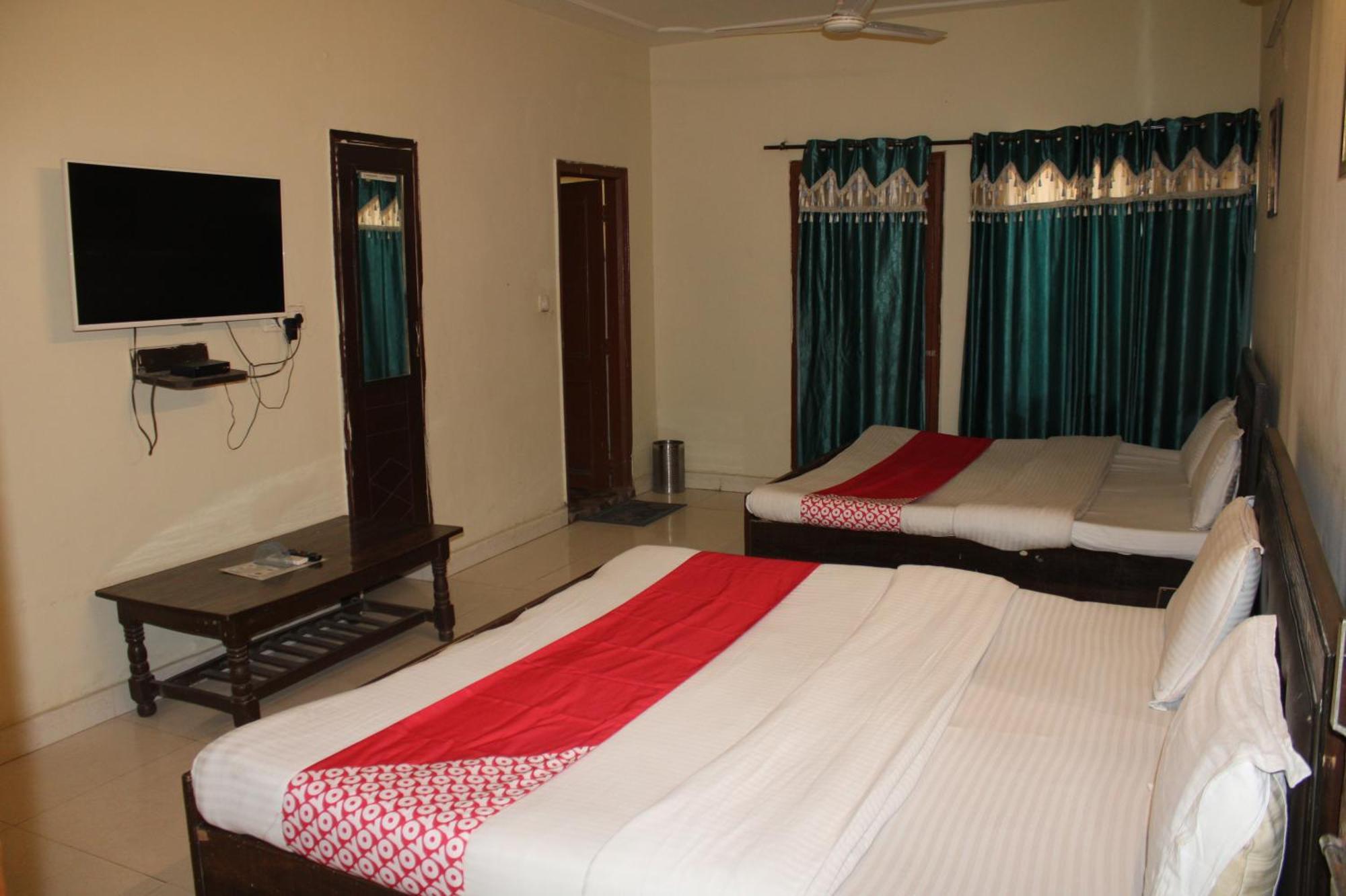 Hotel Diamond Leaf จัณฑีครห์ ภายนอก รูปภาพ